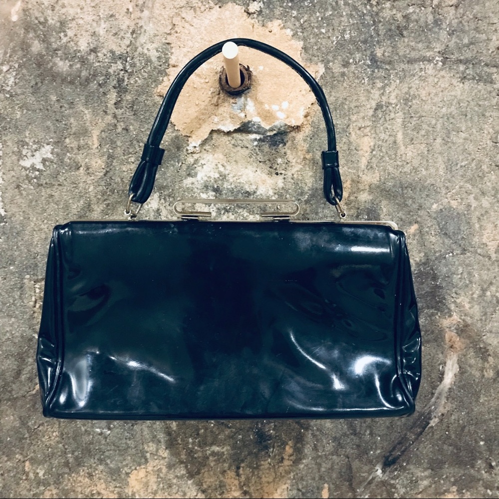 vintage black patent bag large clasp - Classy USA